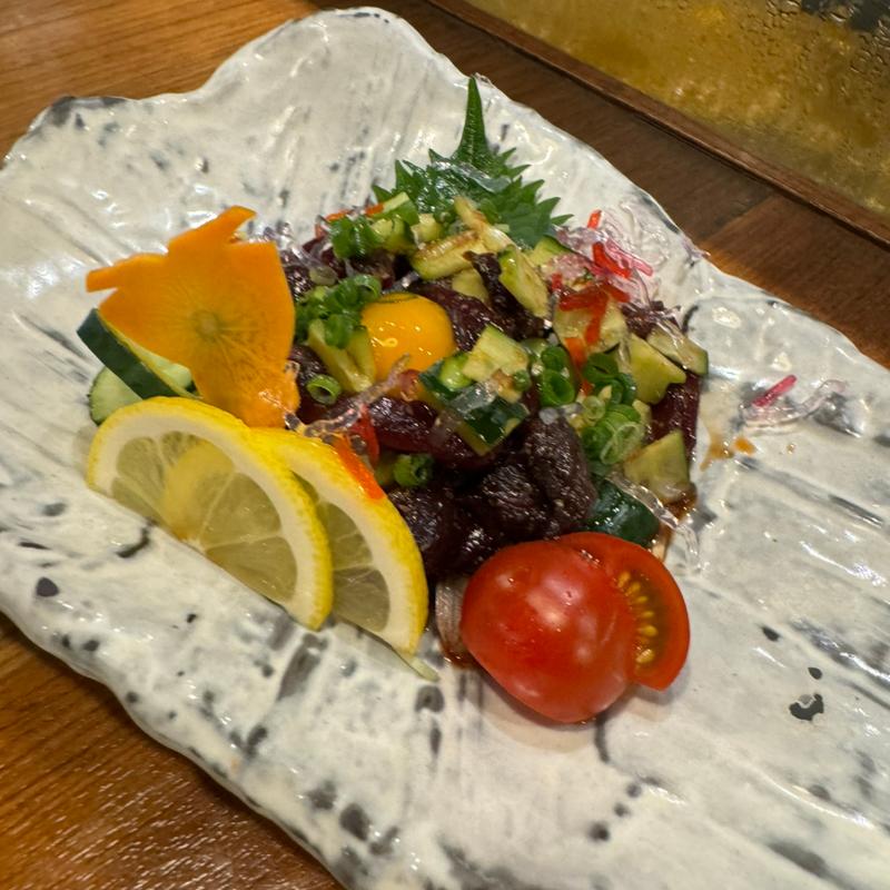 鯨ユッケ(炉端亜紗 喜三郎 （Robata ASA KISABURO）)