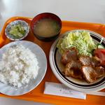 豚の生姜焼き定食