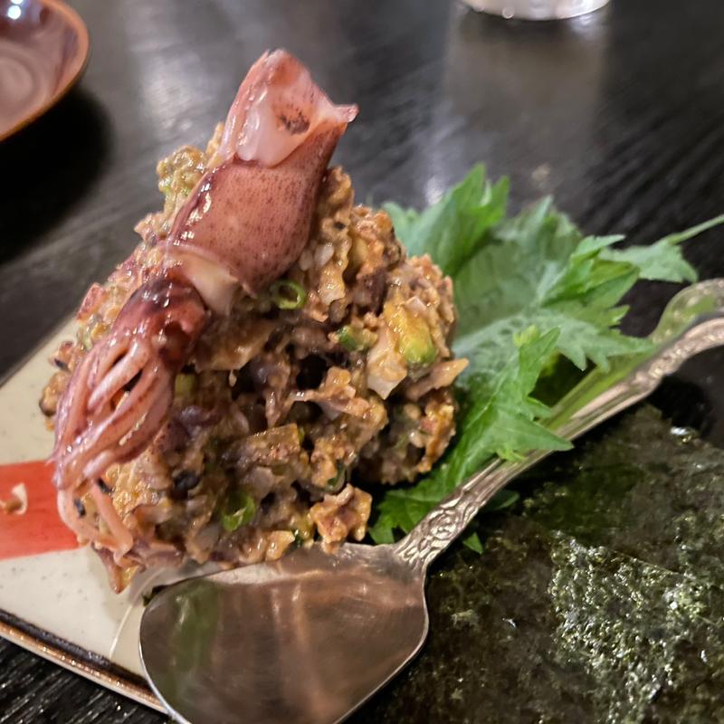 ホタルイカとアボカドのなめろう(ごはんや いと)