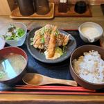 チキン南蛮&海老フライ定食(名もなき店 自然生物語 （なもなきみせ じねんじょうものがたり）)