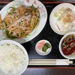 青椒肉絲定食(周礼)