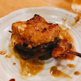 しいたけ肉詰め串（タレ）(焼鳥ひよっ子)