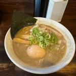 濃厚肉煮干しそば(いりにぼ)
