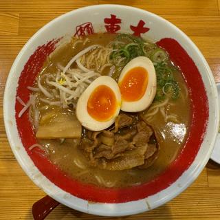 徳島醤油らーめん　味玉入り(ラーメン東大 枚方家具団地店)