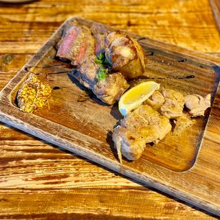 広島県産肉、肉、肉 一世羅みのり牛、 瀬戸のもち豚、広島ハーブ鶏の盛り合わせー