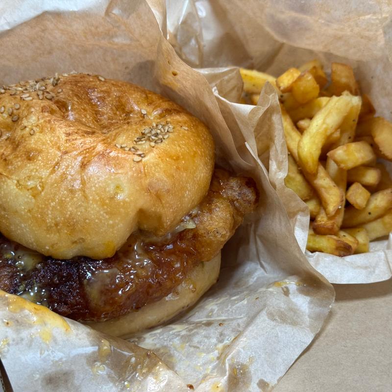 ハニーマスタードチキンバーガー(ウルフギャング•パック Express 原宿店)