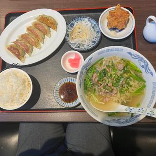 餃子と塩台湾ラーメン(中華料理 福鑫樓)