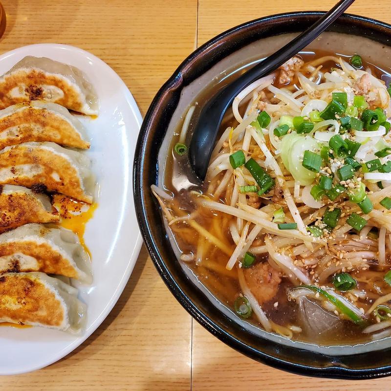 冷やしラーメン 餃子(中華太陽)