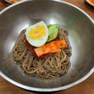 ビビン冷麺(食堂ユリ)