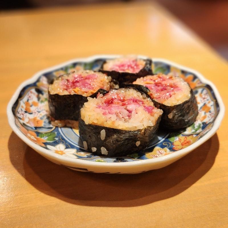 寿司屋から学んだキンパ(炭火焼肉リバティ)