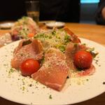 切りたて生ハムのサラダ(みみずく 名駅店)