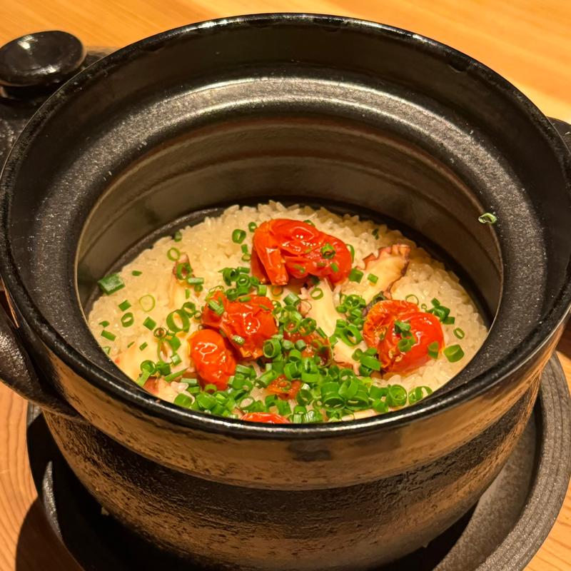 タコと自家製ドライトマト炊き込みご飯(みみずく 名駅店)
