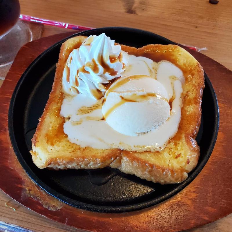 フレンチトースト(𝐑𝐀𝐙『ラズ』)