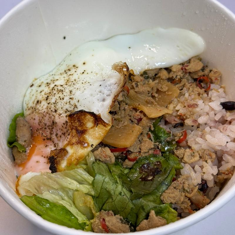 ガパオライス(forucafe 原宿店 @WeWorkアイスバーグ)