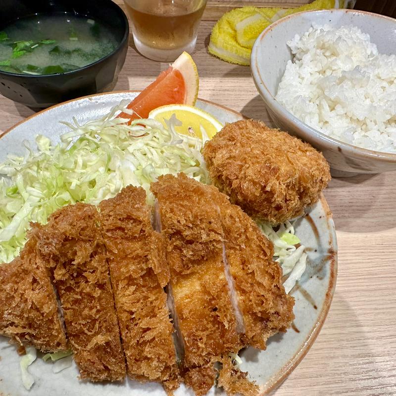 MIXロース・ヒレ定食(とんかつ繁)