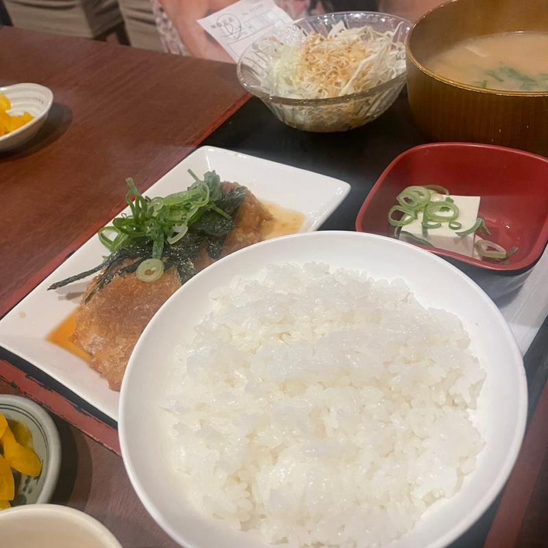 おろしとんかつ定食(日本酒場 七輪（ひちりん）御堂筋本町 本店)