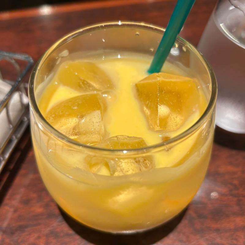 マンゴーラッシー(咖喱&カレーパン 天馬 札幌オーロラタウン店)