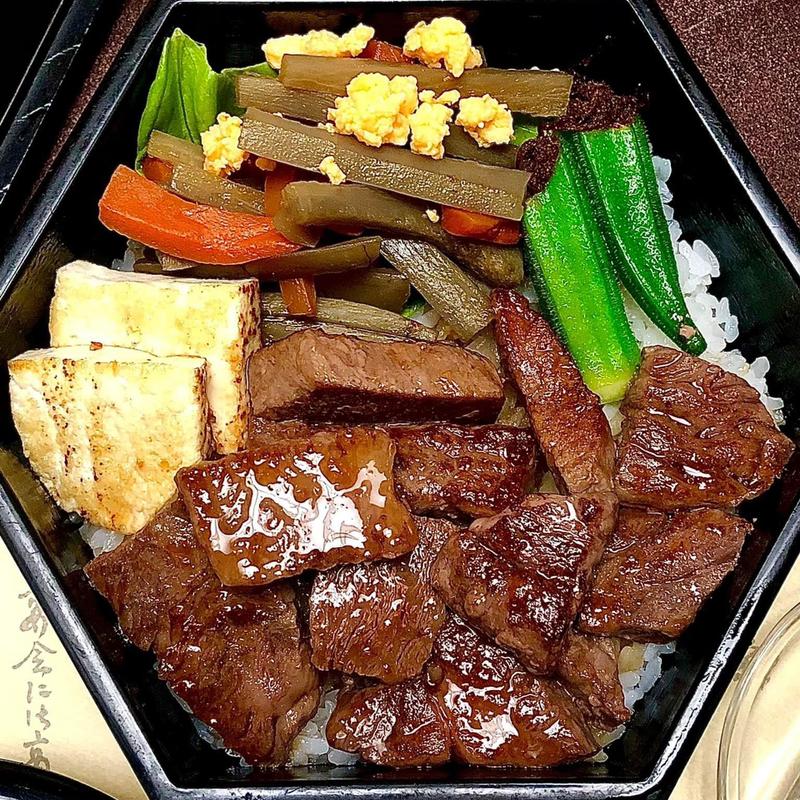 牛ヒレステーキ重(伊勢重)