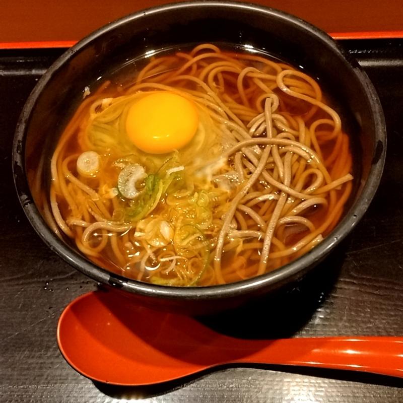 月見そば(よもだそば　新宿西口店)