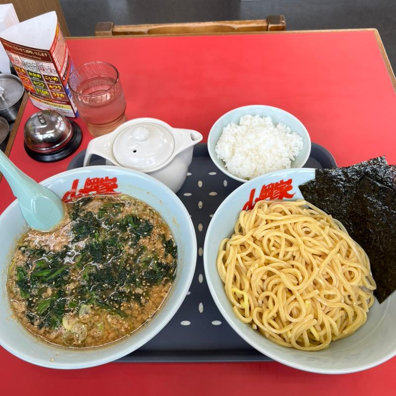 味噌つけ麺　半ライス　ほうれん草　コロチャー　背脂(ラーメン山岡家 越谷レイクタウン店)