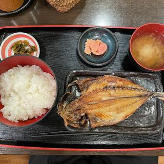 あじ開き定食(あじひろ)