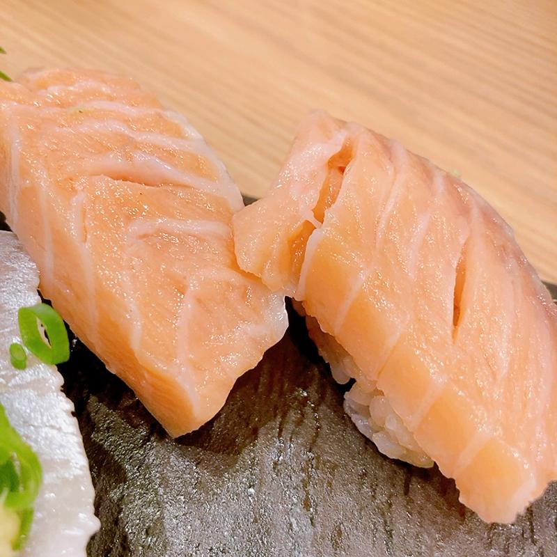 飲めるサーモン(鮨・酒・魚 杉玉 うらぶくろ店)
