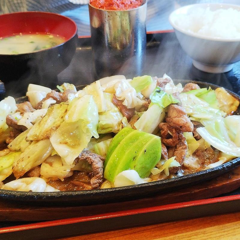 とん辛鉄板焼定食(中華料理 你好(ニイハオ))