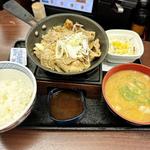 鉄板牛カルビ定食(吉野家 中目黒駅前店 )