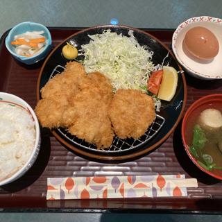 チキンカツ定食(農村レストランつつじ亭 )