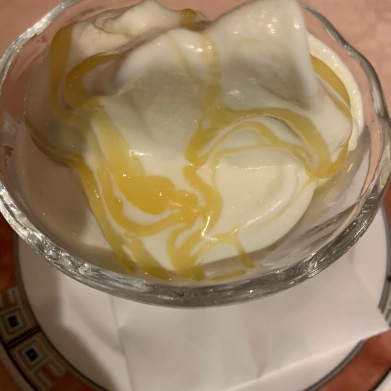 ジェラートのオリーブオイル和え(エリオ・ロカンダ・イタリアーナ)