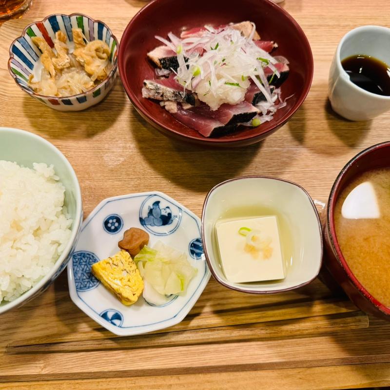 鰹の叩きおろしポン酢(みつや)