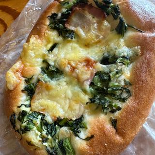 広島菜のピザ