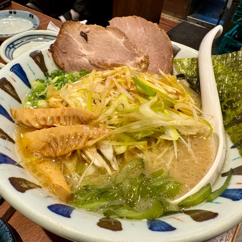 こくまろラーメン+ネギ(七志 大倉山店)