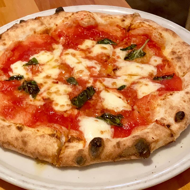 ピッツァB(Pizzeria Cafe KOBERTA)