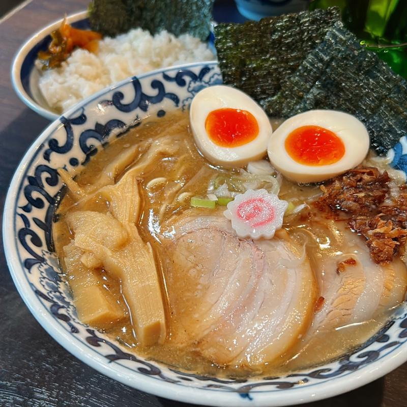濃厚ラーメン(東京駅 斑鳩)