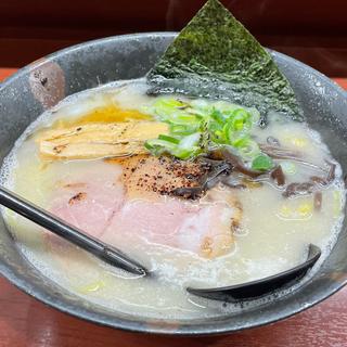 とんこつラーメン塩(かねもり)