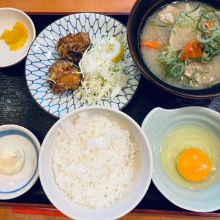 豚汁セット　おちょぼライス(大衆食堂 定食のまる大 多摩センター店)