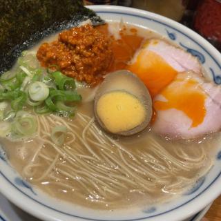 赤いとんこつめん(らあめん渋英)