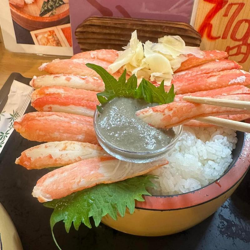 ズワイガニ丼(すし 魚心亭)