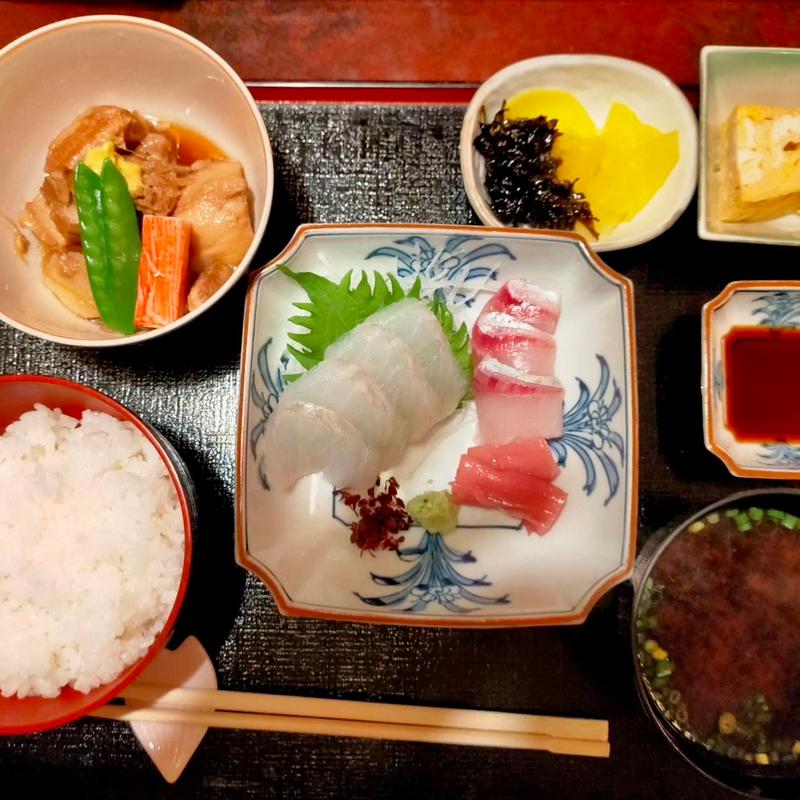 お刺身定食(鶴の家)