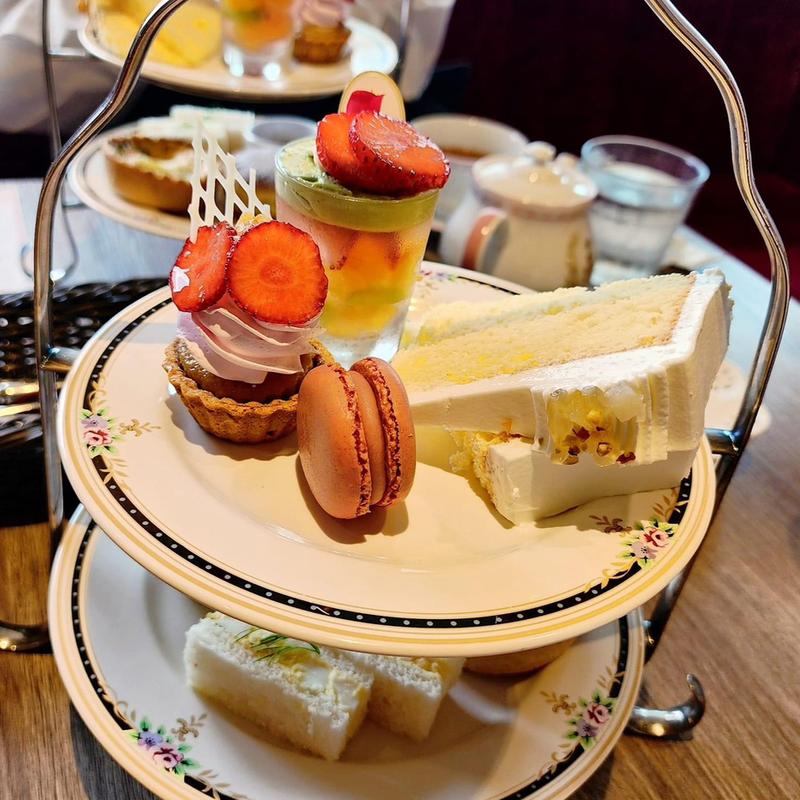 春のアフタヌーンティー(ル サロン ド ニナス 小田急百貨店新宿)