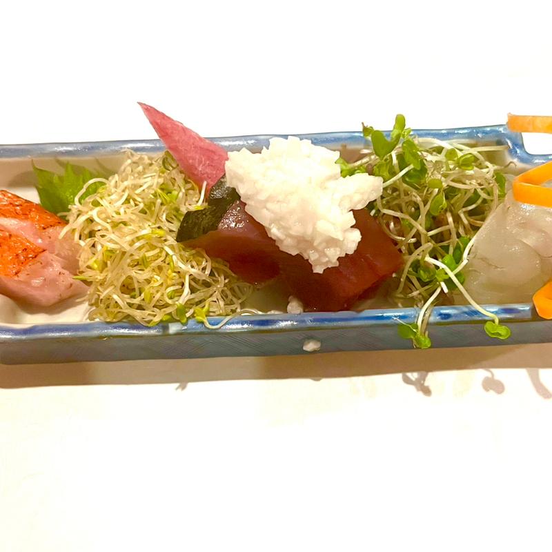 金目　鰹　鯛　季節のお刺身(多満喜)
