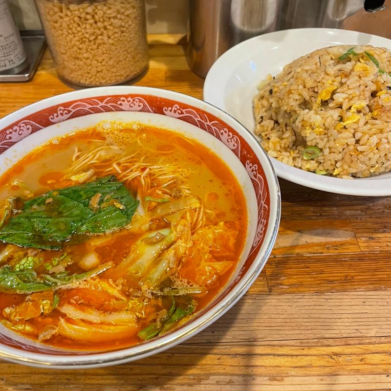 四川ラーメン+チャーハンセット(都飯店 （ミヤコハンテン）)