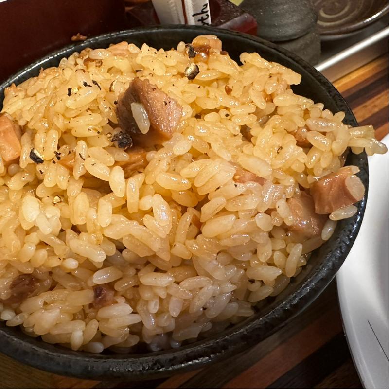 肉ごはん(めん処 倖佳)