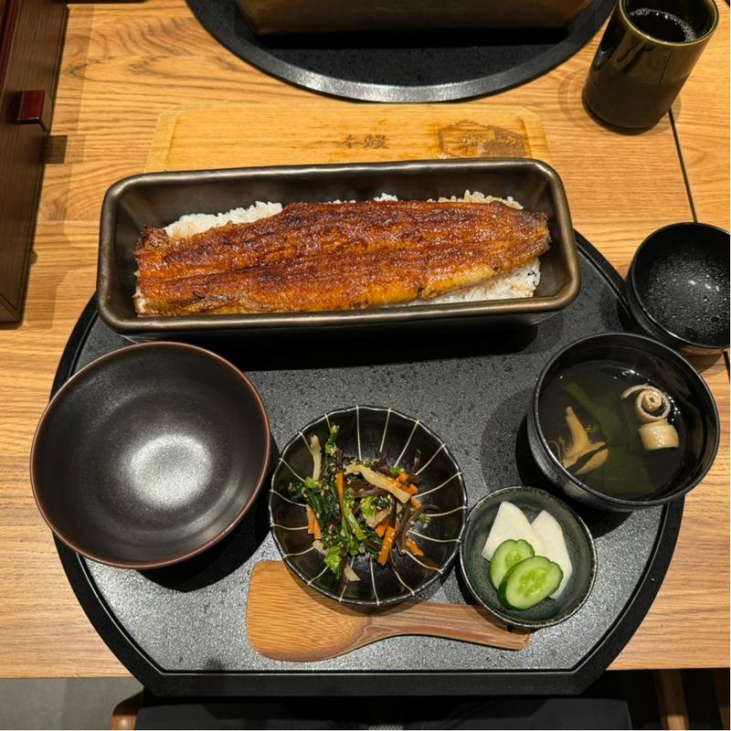 蒲焼き1本重(うなぎ四代目菊川 羽田エアポートガーデン店)