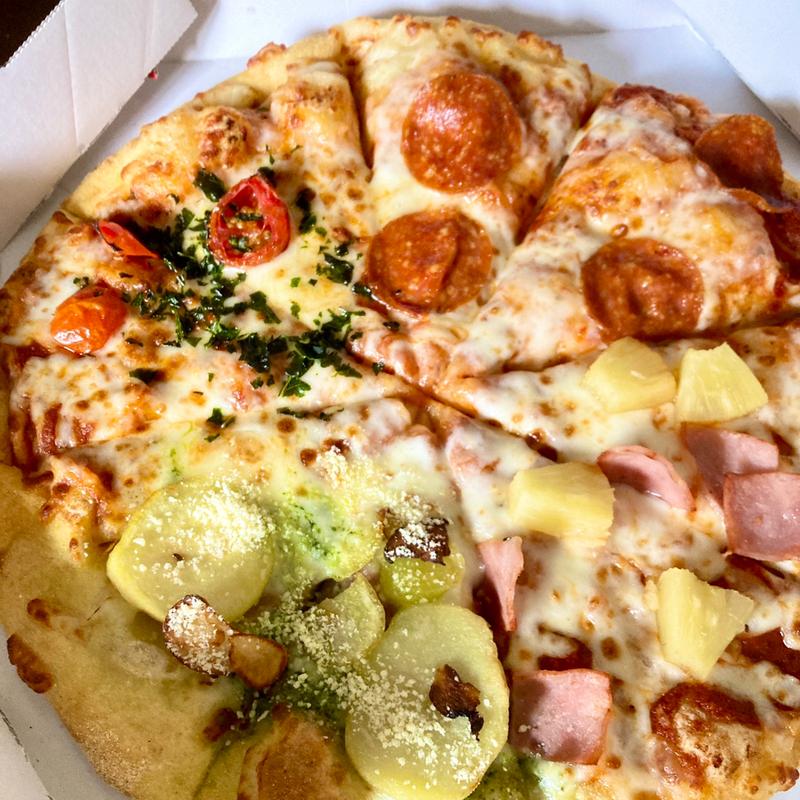 クワトロ・ハッピー(M)(ドミノ・ピザ大津別保店)