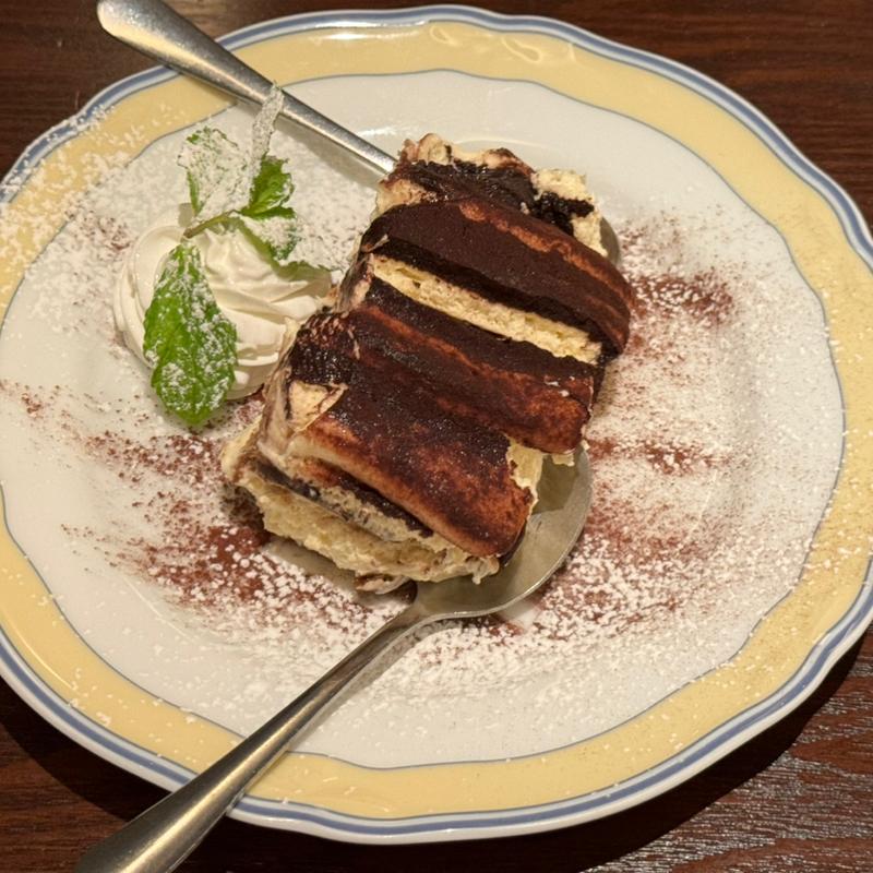 ティラミス(Pizzeria&Bar LOGIC 本町)