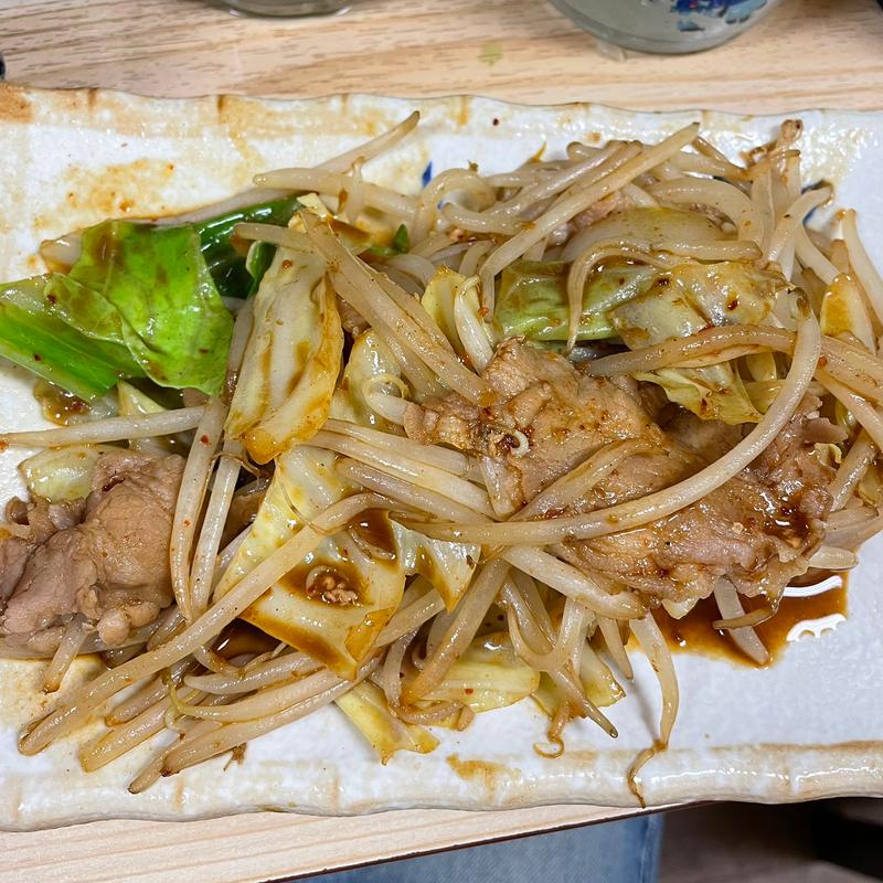 鉄板回鍋肉(大衆酒場 酒呑んで飯食って蛙之介 溝の口店)