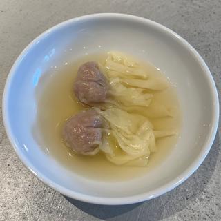 追加肉ワンタン(2個)(ワンタンメン専門店たゆたふ)