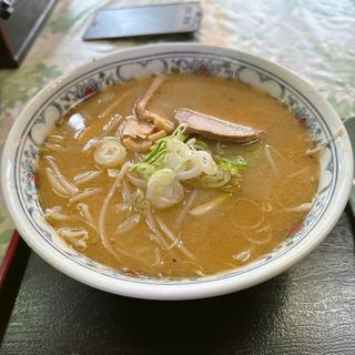 味噌ラーメン(食事 支笏荘)